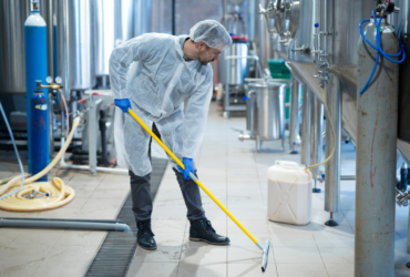 Industrial-Cleaning